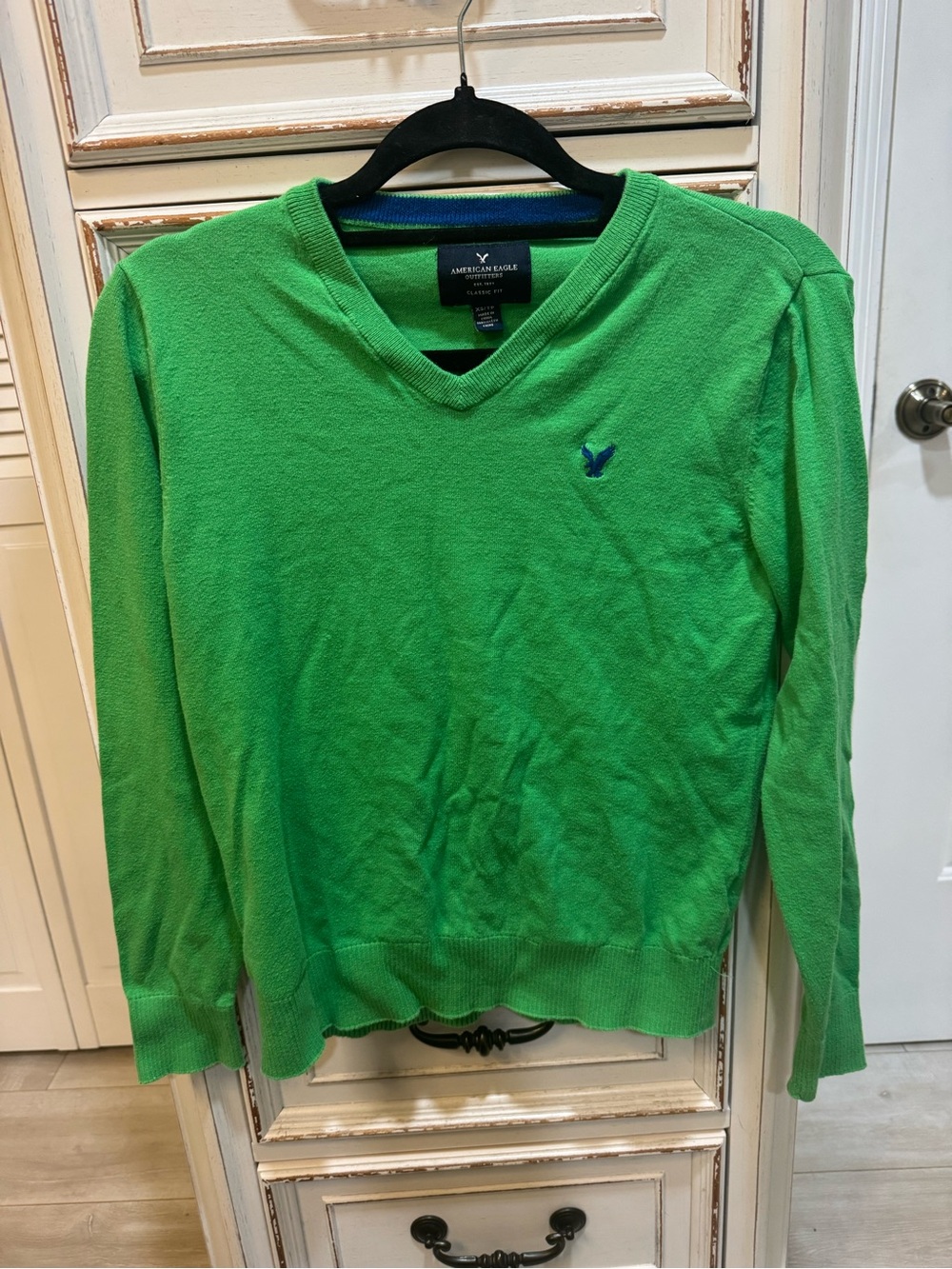 American Eagle Outfitters Bright Green Crewneck Sweater